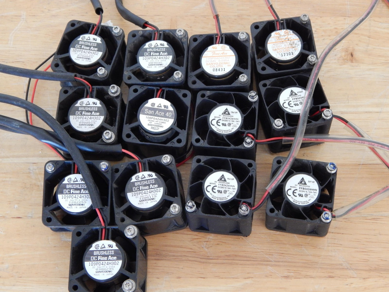 LOT of 13, Brushless DC Brushless Fans 24V ,US Quick Ship LOT of 13, Brushless DC Brushless Fans 24V ,US Quick Ship